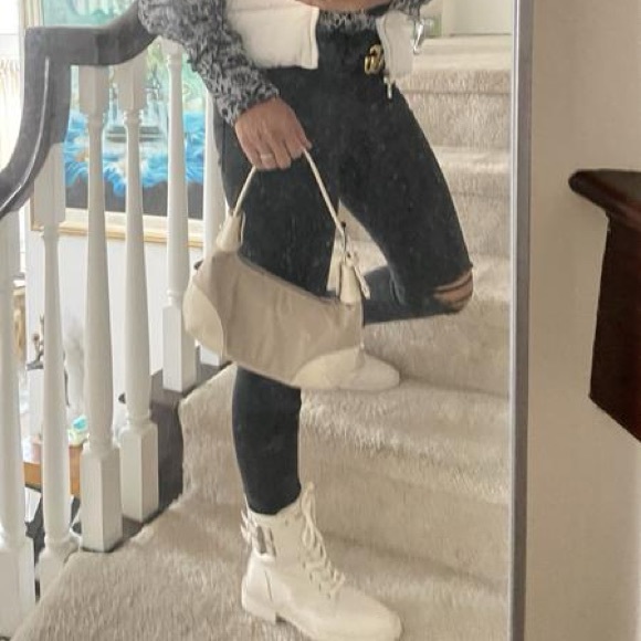 NEW VINCE CAMUTO FAWDRY COMBAT BUCKLE BOOTS BOOTIES COCONUT CREAM - Picture 5 of 9